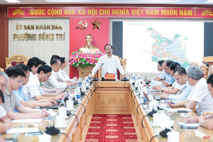 Bí thư Tỉnh ủy Nguyễn Duy Lâm chủ trì cuộc làm việc.