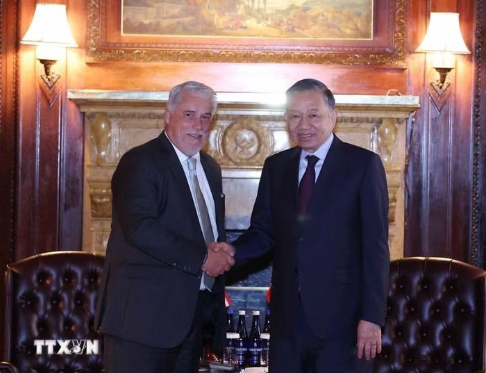 Tổng Bí thư, Chủ tịch nước Tô Lâm tiếp ông Peter J. Gibson, Chủ tịch kiêm Nhà sáng lập Tập đoàn Nebula Energy. (Ảnh: Thống Nhất/TTXVN)