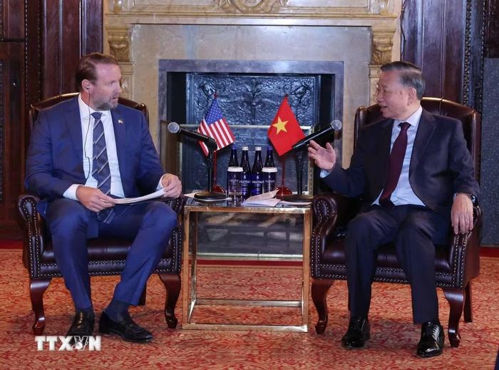 Tổng Bí thư, Chủ tịch nước Tô Lâm tiếp ông William Nathan Franklin, Chủ tịch kiêm Nhà sáng lập Tập đoàn Pacifico Energy. (Ảnh: Thống Nhất/TTXVN)