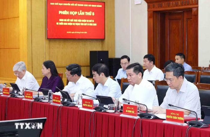 Đại biểu tham dự phiên họp. (Ảnh: Phương Hoa/TTXVN)