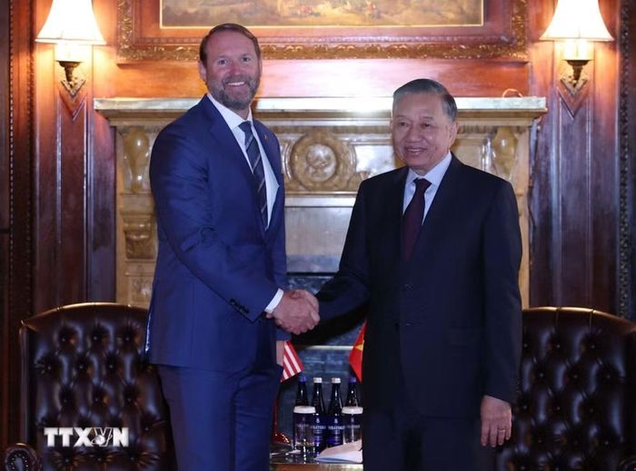 Tổng Bí thư, Chủ tịch nước Tô Lâm tiếp ông William Nathan Franklin, Chủ tịch kiêm Nhà sáng lập Tập đoàn Pacifico Energy. (Ảnh: Thống Nhất/TTXVN)