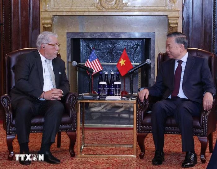 Tổng Bí thư, Chủ tịch nước Tô Lâm tiếp ông Peter J. Gibson, Chủ tịch kiêm Nhà sáng lập Tập đoàn Nebula Energy. (Ảnh: Thống Nhất/TTXVN)