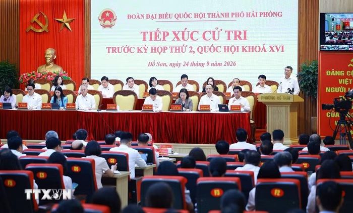 Thủ tướng Lê Minh Hưng phát biểu tại buổi tiếp xúc cử tri thành phố Hải Phòng trước Kỳ họp thứ hai Quốc hội khoá XVI. (Ảnh: Dương Giang/TTXVN)