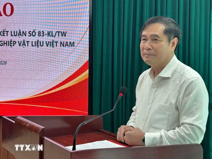 Phó trưởng Ban Tuyên giáo Trung ương Phan Xuân Thủy phát biểu khai mạc hội thảo. (Ảnh: Diệu Thúy/TTXVN)