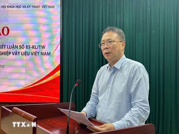 Giáo sư, Viện sỹ Châu Văn Minh, Chủ tịch Liên hiệp các Hội Khoa học và Kỹ thuật Việt Nam khuyến khích các hội chuyên ngành chủ động lựa chọn những vấn đề thuộc thế mạnh của mình để tổ chức chuyên gia nghiên cứu, hiến kế, tư vấn và phản biện. (Ảnh: Diệu Thúy/TTXVN)