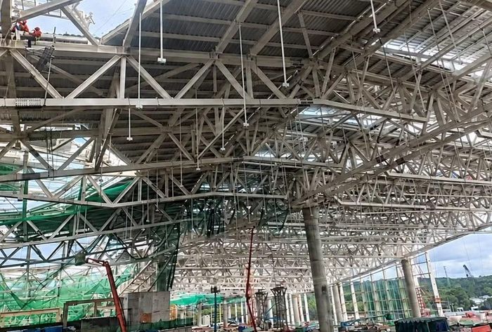 Phần kết cấu bê tông khu nhà ga chính đã hoàn thành khoảng 95%.