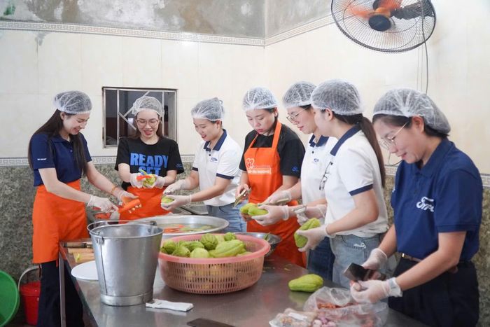 Food Drive 2026 kết nối thực phẩm còn giá trị sử dụng với các cộng đồng cần hỗ trợ. Ảnh: BTC