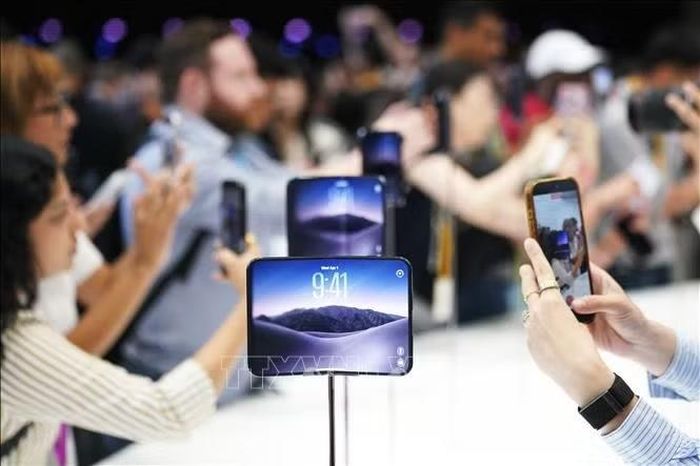 Điện thoại iPhone được giới thiệu tại Cupertino, California, Mỹ ngày 9/9/2026. Ảnh: THX/TTXVN phát