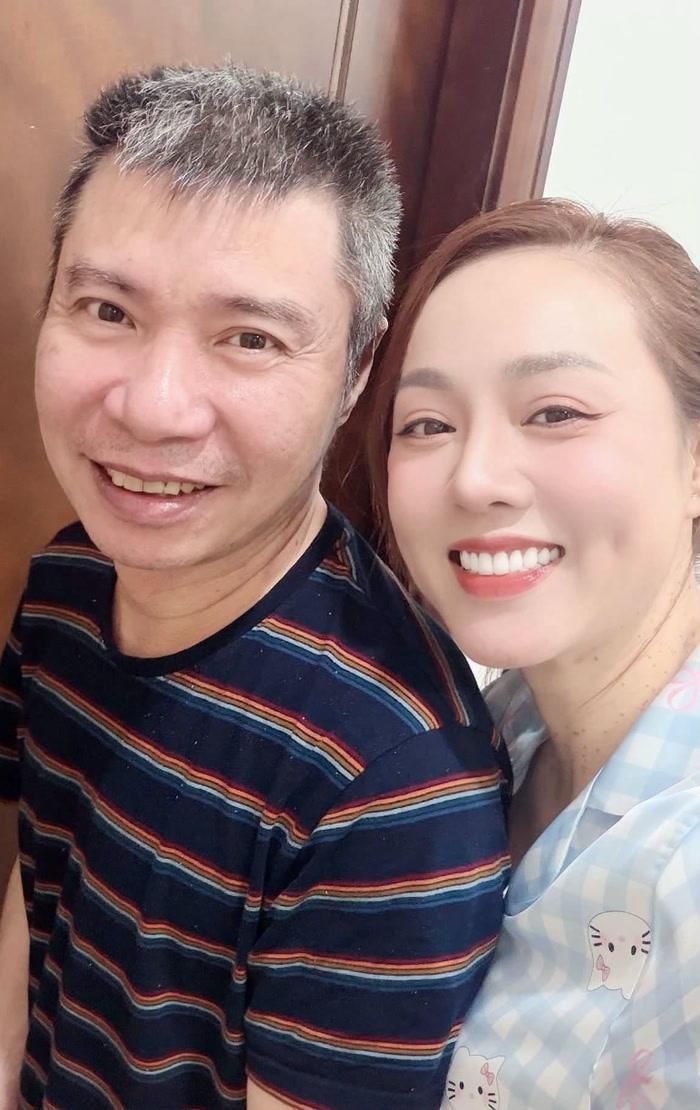 Vợ chồng Công Lý từng nhiều lần lên tiếng trước những tin đồn về hôn nhân. Ảnh: FBNV