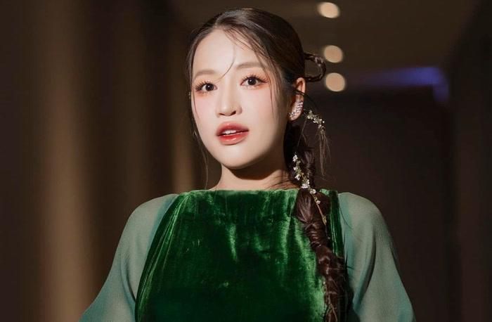 Puka bất ngờ có bài đăng gây xôn xao lúc nửa đêm.