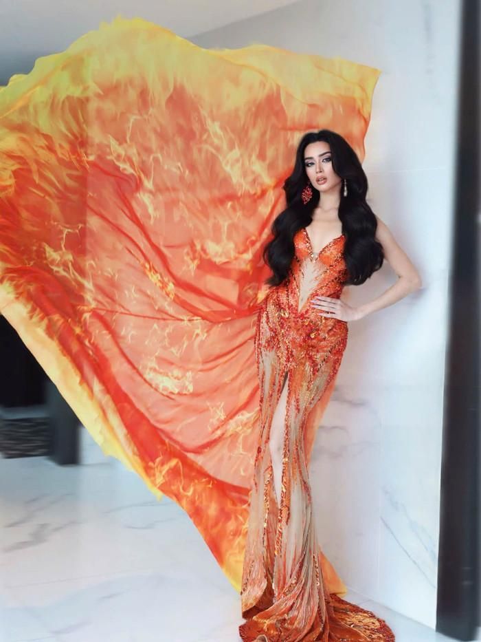 Emoura Phạm đang được khán giả nhận xét là một trong những thí sinh nổi bật của Miss Grand International 2026.