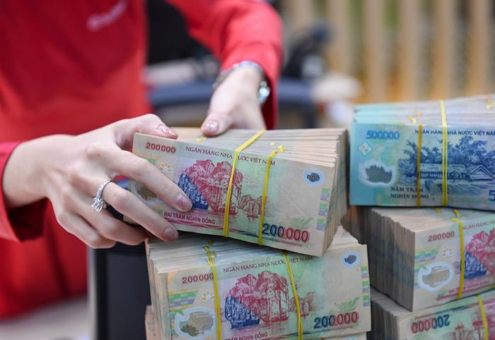 Tiếp tục phụ thuộc vào nguồn vốn ngân hàng có thể gia tăng các yếu tố dễ bị tổn thương của hệ thống tài chính. Ảnh: Hoàng Anh