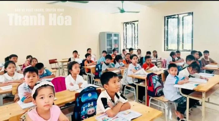 Học sinh Trường Tiểu học Đồng Tiến học tại điểm trường chính của Trường Tiểu học Đồng Lợi cũ.