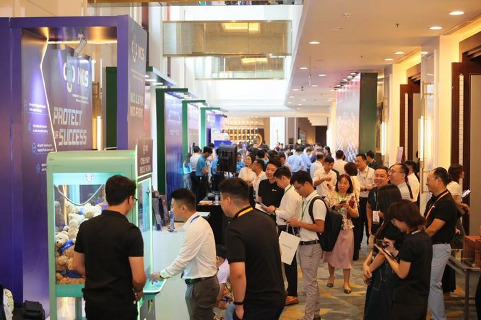 Cùng hội thảo, Triển lãm VDF 2026 cũng thu hút sự quan tâm của đông đảo các đại biểu tham dự hội nghị. Ảnh: BTC