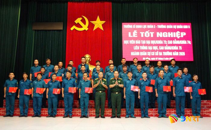 153 học viên ngành Quân sự cơ sở hoàn thành chương trình đào tạo năm 2026. Ảnh: CHIÊU DƯƠNG