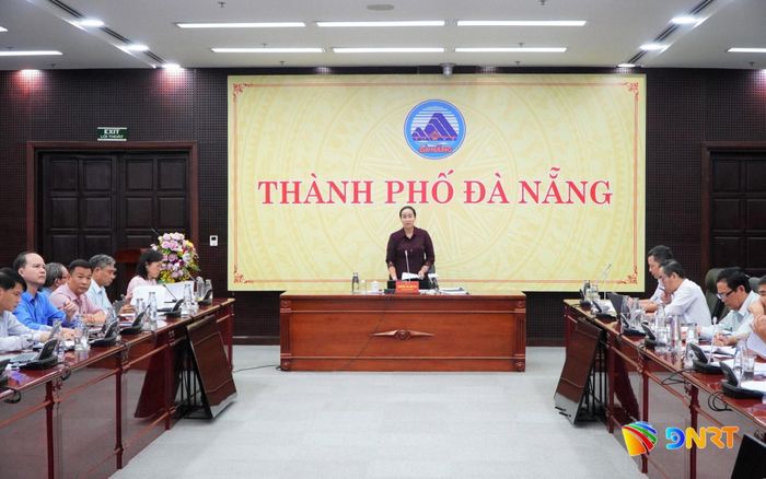 Phó Chủ tịch UBND thành phố Nguyễn Thị Anh Thi phát biểu tại cuộc họp. Ảnh: TÂM ĐAN