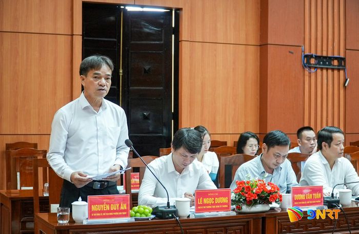 Bí thư Đảng ủy phường Bàn Thạch Nguyễn Duy Ân phát biểu tại buổi làm việc. Ảnh: HỒ QUÂN