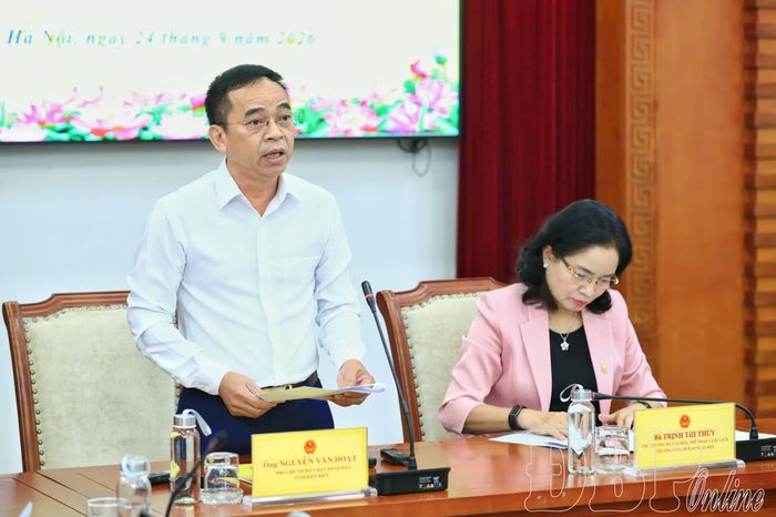 Đồng chí Nguyễn Văn Đoạt, Phó Chủ tịch UBND tỉnh Điện Biên phát biểu tại họp báo.
