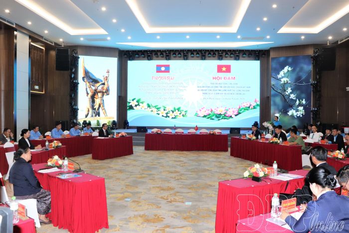 Toàn cảnh buổi hội đàm.