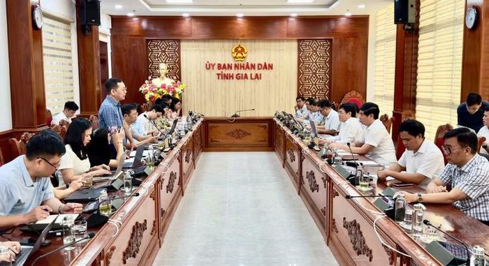 Quang cảnh buổi làm việc. Ảnh: Minh Hoàng