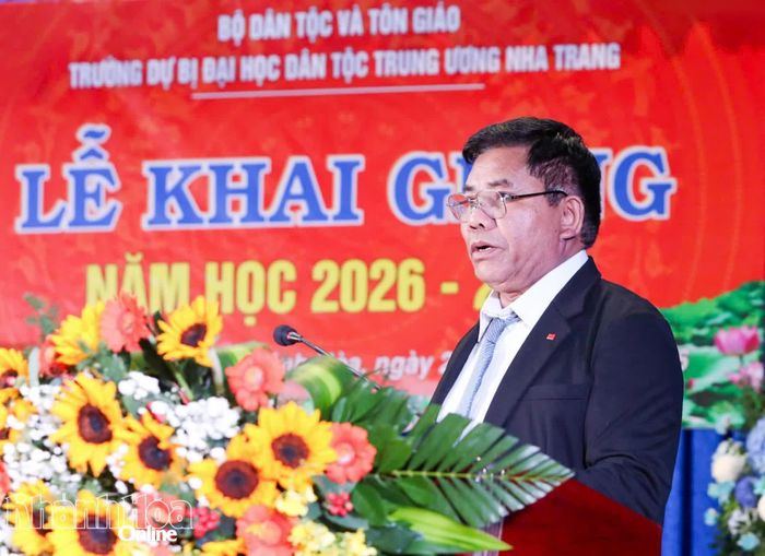 Thứ trưởng Bộ Dân tộc và Tôn giáo Y Thông phát biểu tại buổi lễ.
