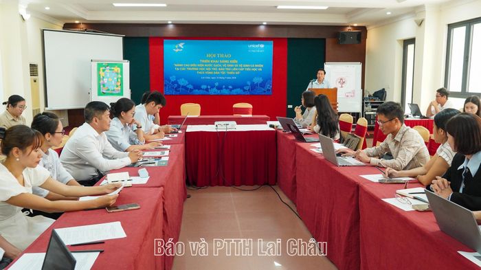 Các đại biểu tham gia thảo luận tại hội thảo.