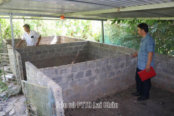 ... kiểm tra các điều kiện về chuồng trại chăn nuôi.