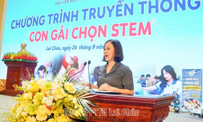 Bà Nguyễn Thị Thanh Thúy - Phó Trưởng Ban Công tác phụ nữ, Trung ương Hội LHPN Việt Nam phát biểu khai mạc.