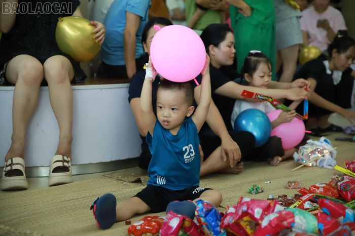 Chương trình vui Tết Trung thu với nhiều hoạt động ý nghĩa.