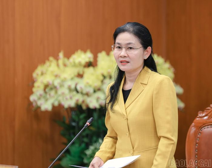Đồng chí Tôn Ngọc Hạnh - Ủy viên Ban Chấp hành Trung ương Đảng, Phó Bí thư Thường trực Thành ủy, Chủ tịch HĐND thành phố Đồng Nai phát biểu tại buổi làm việc.