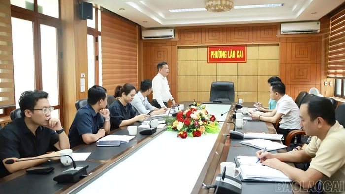 Đoàn công tác của Quỹ Phòng bệnh, Bộ Y tế làm việc tại UBND phường Lào Cai.