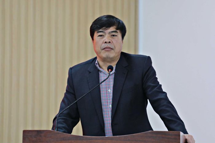 Ông Đặng Đức Hiệp, Phó Trưởng đoàn chuyên trách Đoàn ĐBQH tỉnh Lâm Đồng tiếp thu, giải trình các ý kiến cử tri xã Gia Hiệp sáng 24/9