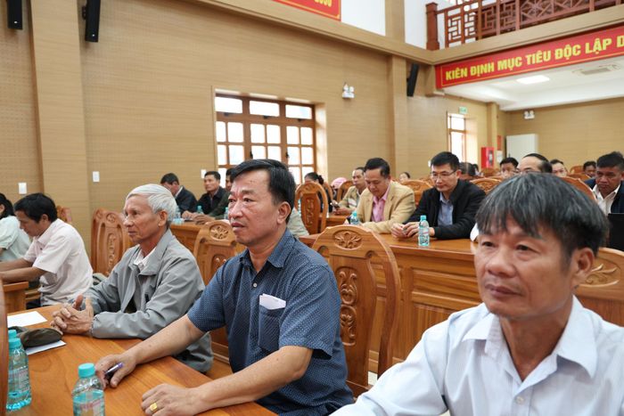 Cử tri xã Bảo Lâm 1 dành sự quan tâm đặc biệt đến các hoạt động của Quốc hội