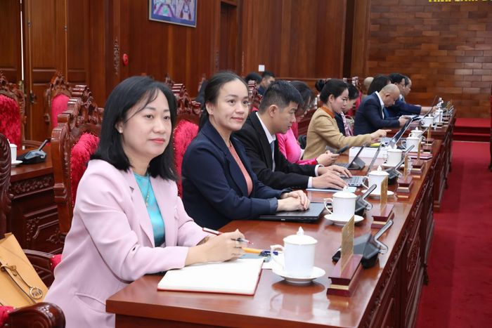 Các đại biểu tham dự kỳ họp