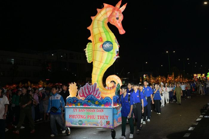 Mô hình cá ngựa của phường Phú Thủy