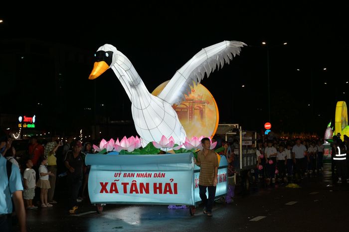 Năm đầu tiên xã Tân Hải có mặt tại lễ hội Trung thu cấp tỉnh