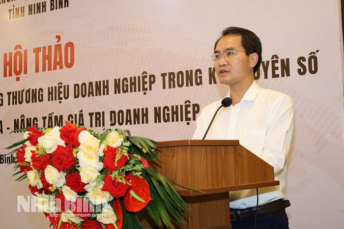 Ông Nguyễn Toàn Thắng, Phó Giám đốc Sở Khoa học và Công nghệ tỉnh Ninh Bình phát biểu tại hội thảo.