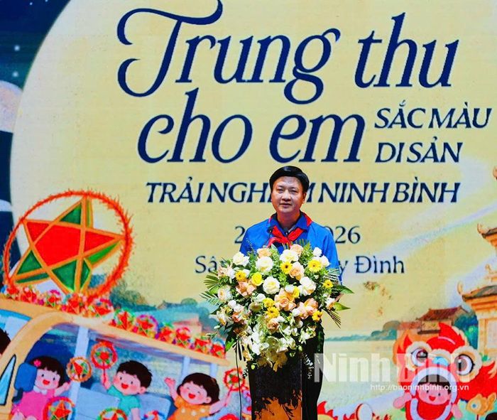 Đồng chí Trần Ngọc Nam, Tỉnh ủy viên, Phó Chủ tịch Ủy ban MTTQ Việt Nam tỉnh, Bí thư Tỉnh đoàn phát biểu khai mạc chương trình.