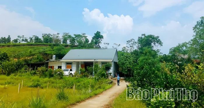 Toàn bộ đất ở và đất vườn của bà Ngô Thị Sắc, thôn Cẩn Độ, xã Tây Cốc sẽ được thu hồi, đền bù và tái định cư.