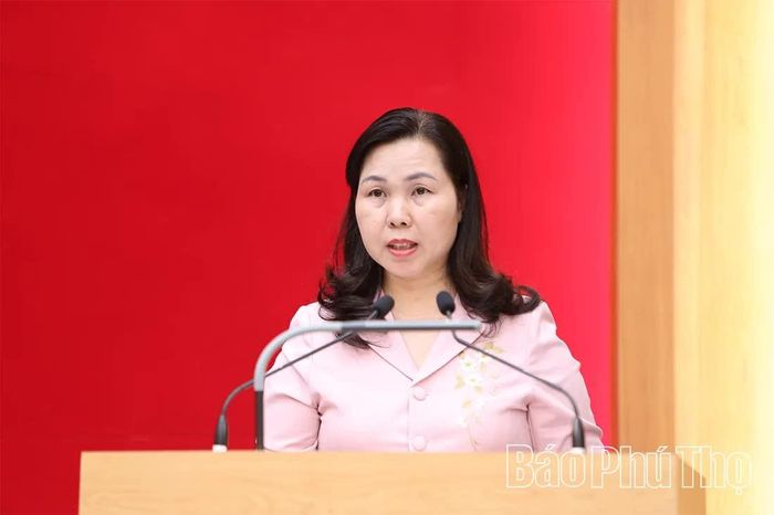 Đồng chí Chủ nhiệm UBKT Tỉnh ủy Bùi Thị Thu Hằng đã thông báo kết luận giám sát chuyên đề đối với Ban Thường vụ các Đảng ủy trực thuộc Tỉnh ủy và một số tổ chức Đảng có liên quan.
