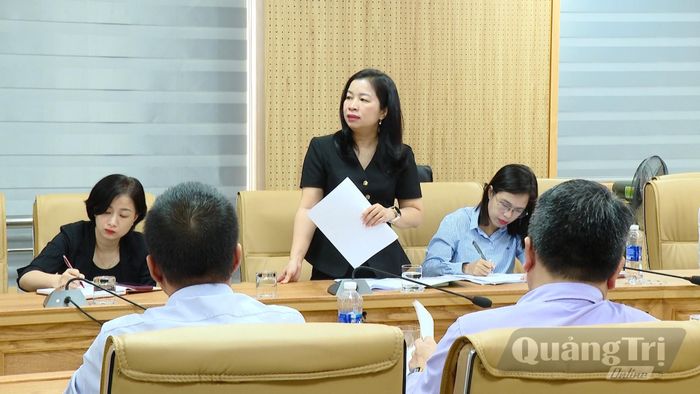 Đại diện lãnh đạo Ngân hàng Chính sách xã hội tỉnh phát biểu ý kiến tại buổi làm việc - Ảnh: T.L