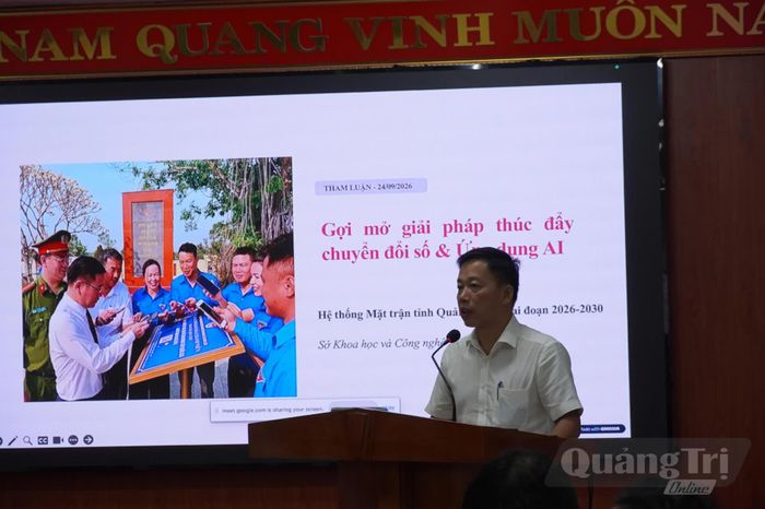 Đại biểu phát biểu tham luận tại hội thảo - Ảnh: N.L