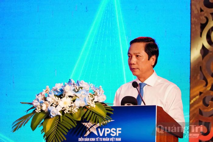 Đồng chí Hoàng Nam, Phó Chủ tịch Thường trực UBND tỉnh phát biểu tại diễn đàn - Ảnh: M.T