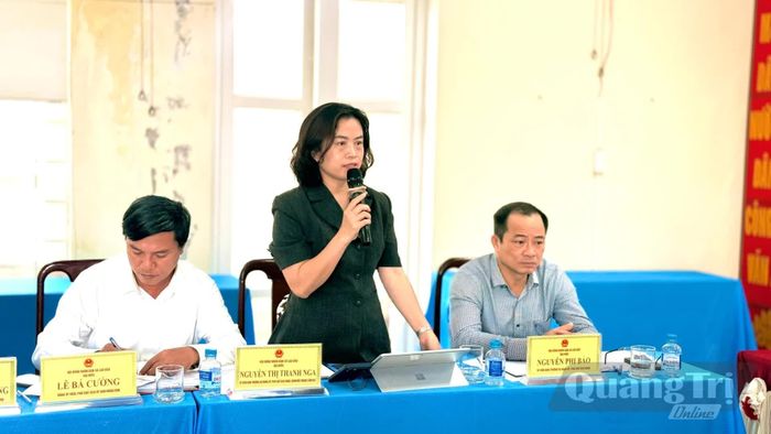 Đại diện lãnh đạo xã Lao Bảo kiến nghị cần tiếp tục quan tâm hỗ trợ nguồn lực để xã hoàn thiện hồ sơ địa chính - Ảnh: Hoàng Hùng