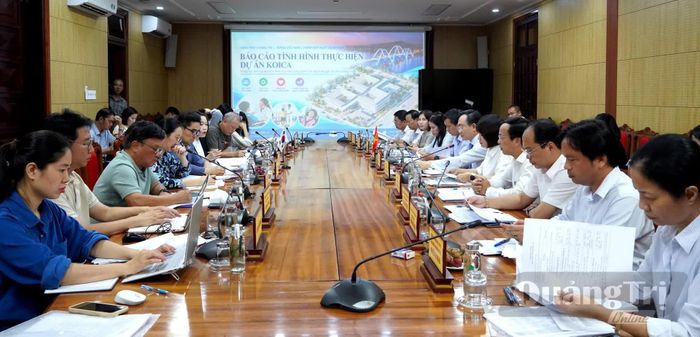 Quang cảnh buổi làm việc - Ảnh: H.Tr
