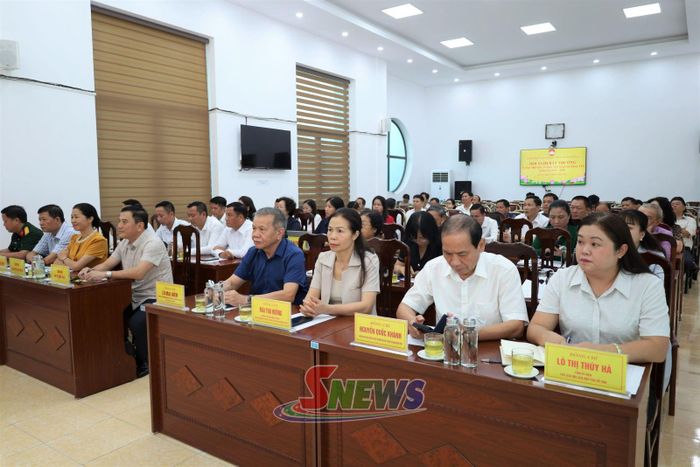 Các đại biểu tham dự hội nghị.