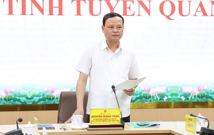 Đồng chí Nguyễn Mạnh Tuấn, Ủy viên Ban Thường vụ Tỉnh ủy, Phó Chủ tịch Thường trực UBND tỉnh kết luận cuộc họp.