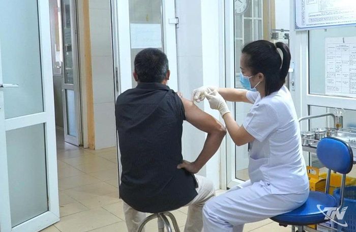 Người dân thuộc diện đối tượng hỗ trợ được tiêm vắc xin phòng dại miễn phí.