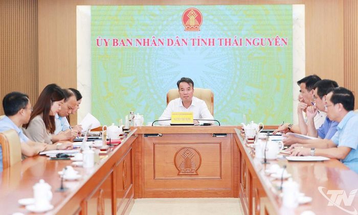 Quang cảnh cuộc họp.