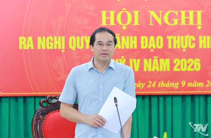 Đồng chí Trịnh Xuân Trường, Ủy viên Ban Chấp hành Trung ương Đảng, Bí thư Tỉnh ủy, Bí thư Đảng ủy Quân sự tỉnh phát biểu chỉ đạo tại Hội nghị.